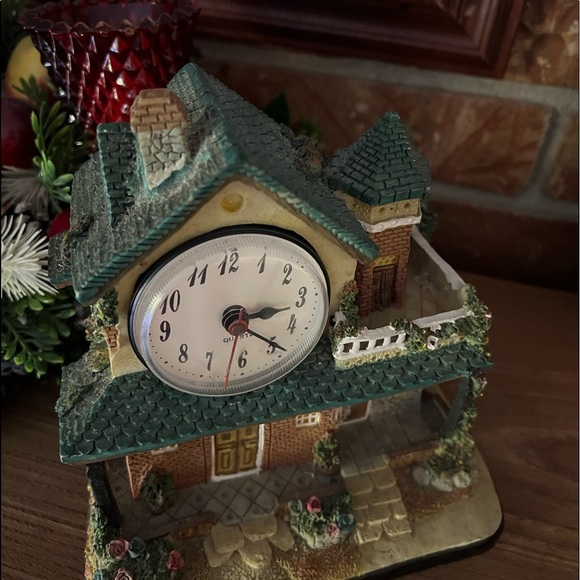 Rare vintage 1973 Victorian Rose Manor Clock - Picture 6 of 9